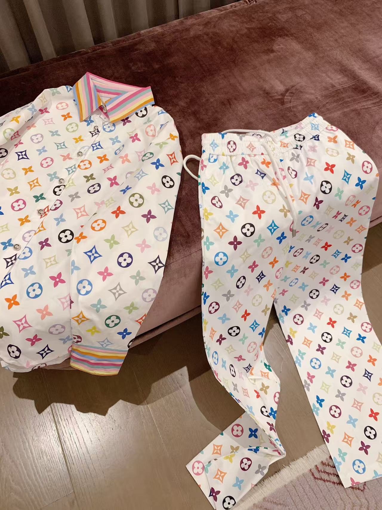 LVプリントシャツとパンツのツーピースセット【50％割引+送料無料】