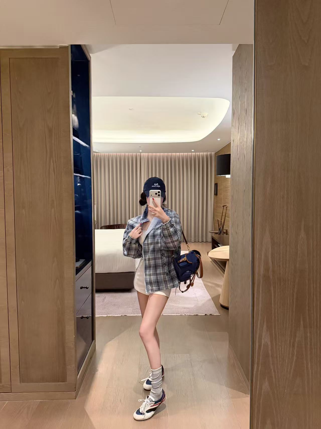 M1UM1U 両面チェック柄ラインストーンジャケット【50％割引+送料無料】