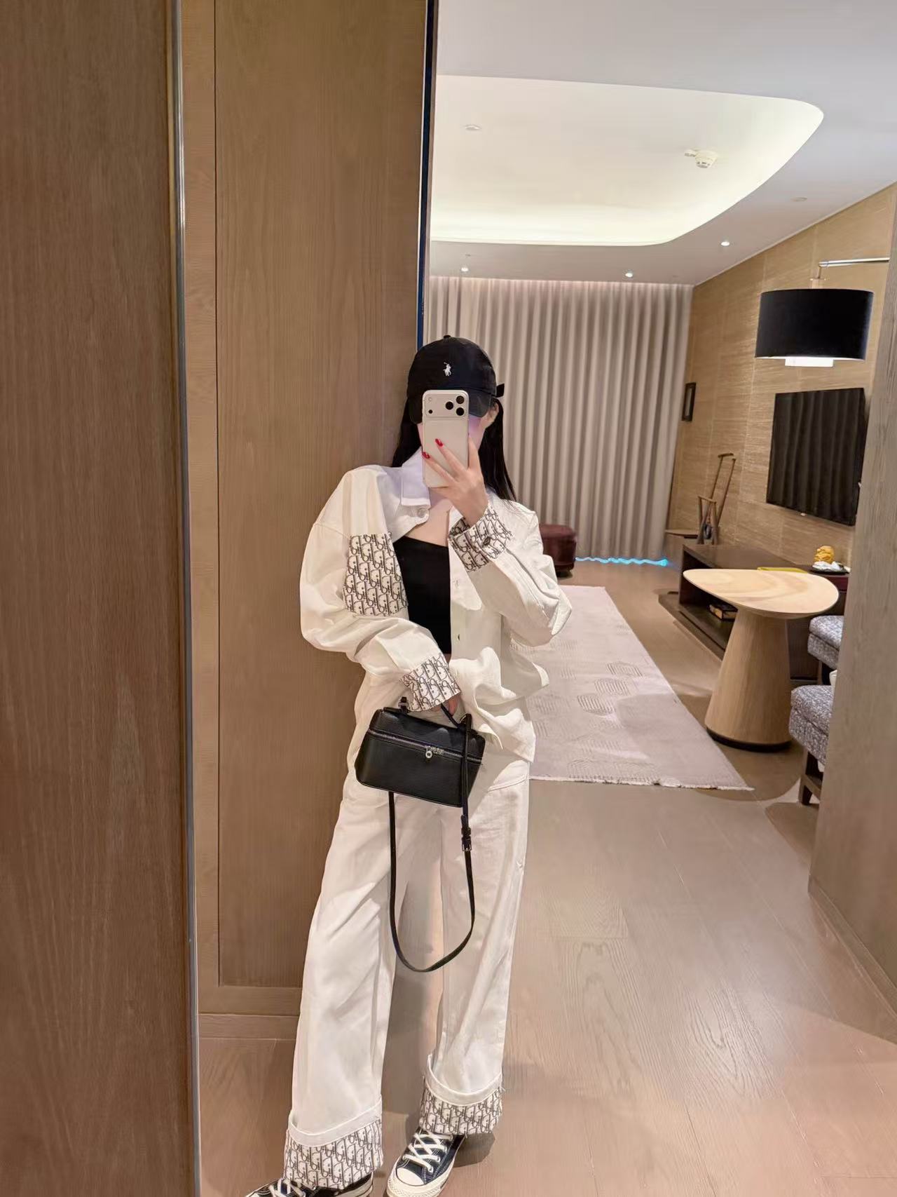 DIORのデニムジャケットとパンツのツーピースセット【50％割引+送料無料】