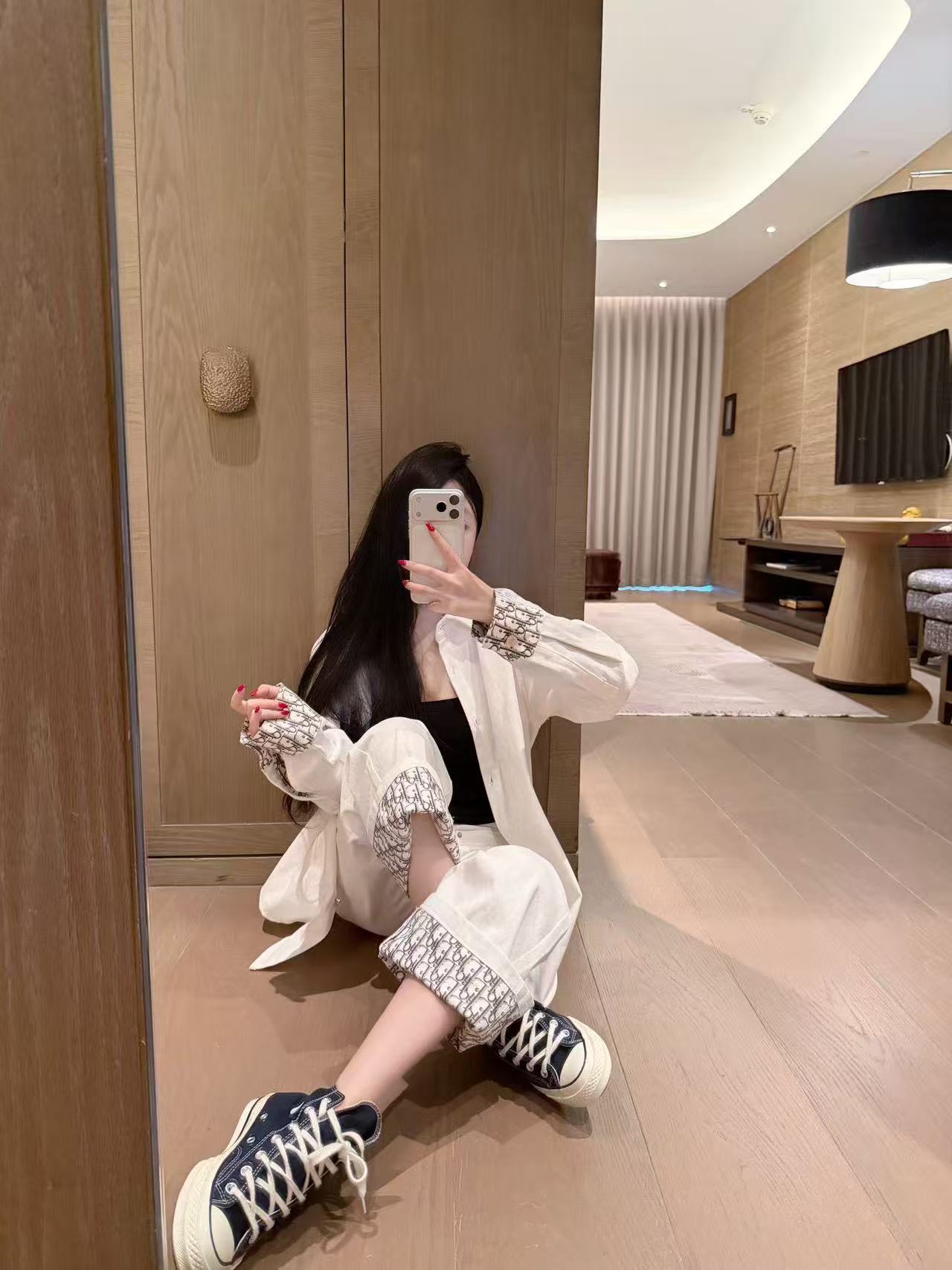 DIORのデニムジャケットとパンツのツーピースセット【50％割引+送料無料】