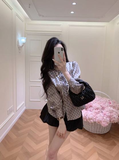 GUCC1 ジャカード ラッフル ブラウス【50％割引+送料無料】