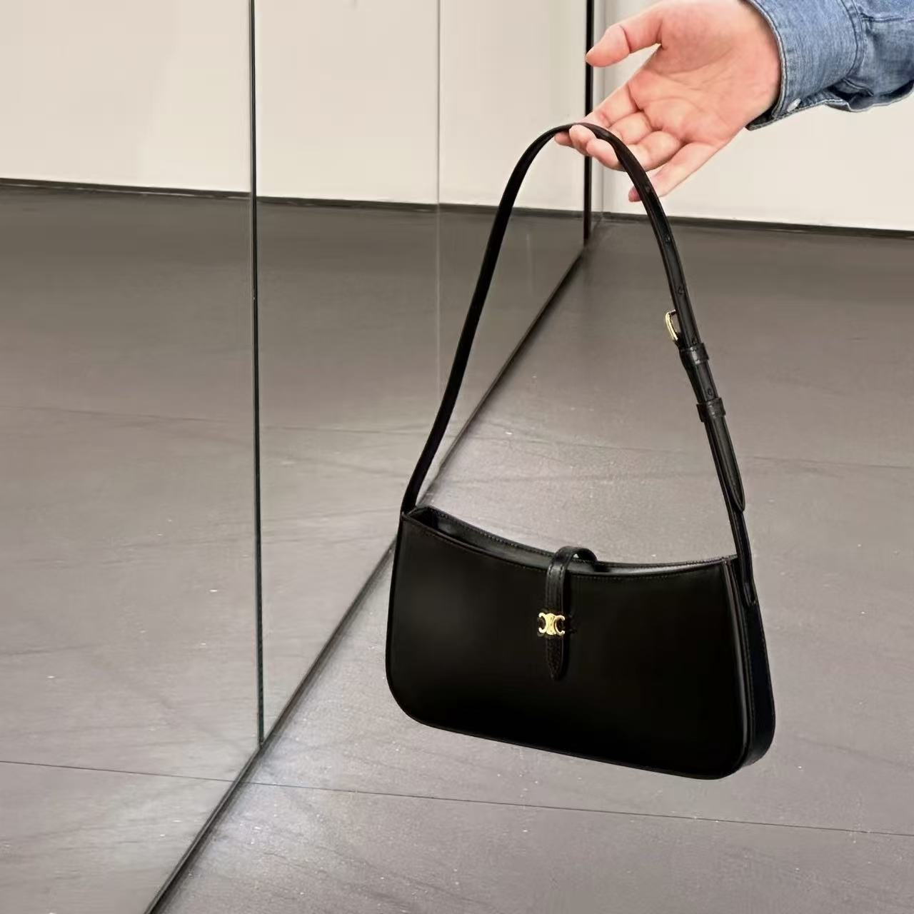 CEL1NE 凱旋門アンダーアームバッグ【50％割引+送料無料】