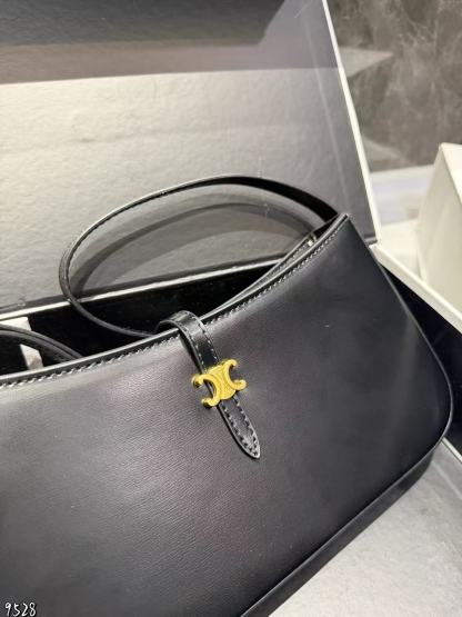 CEL1NE 凱旋門アンダーアームバッグ【50％割引+送料無料】