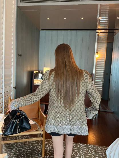 GUCC1 ジャカードラペルスーツジャケット【50％割引+送料無料】