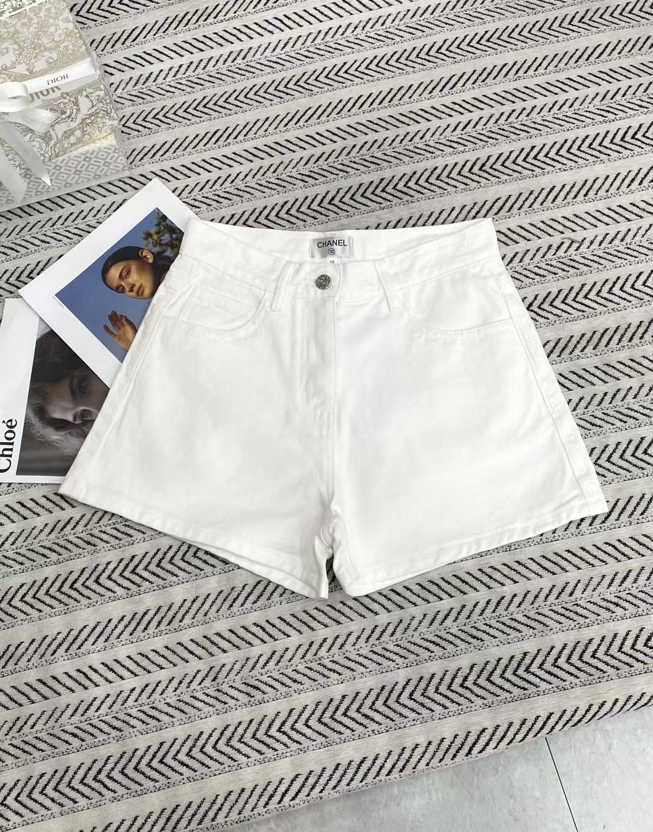 CHANE1 シンプルデニムショートパンツ【50％割引+送料無料】