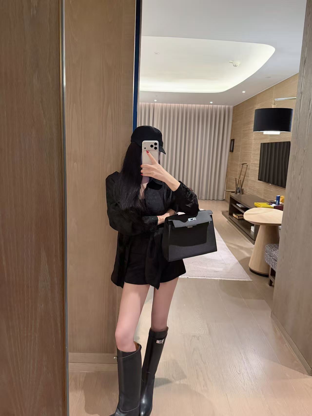 DIOR 刺繍ビーシルクシャツ【50％割引+送料無料】