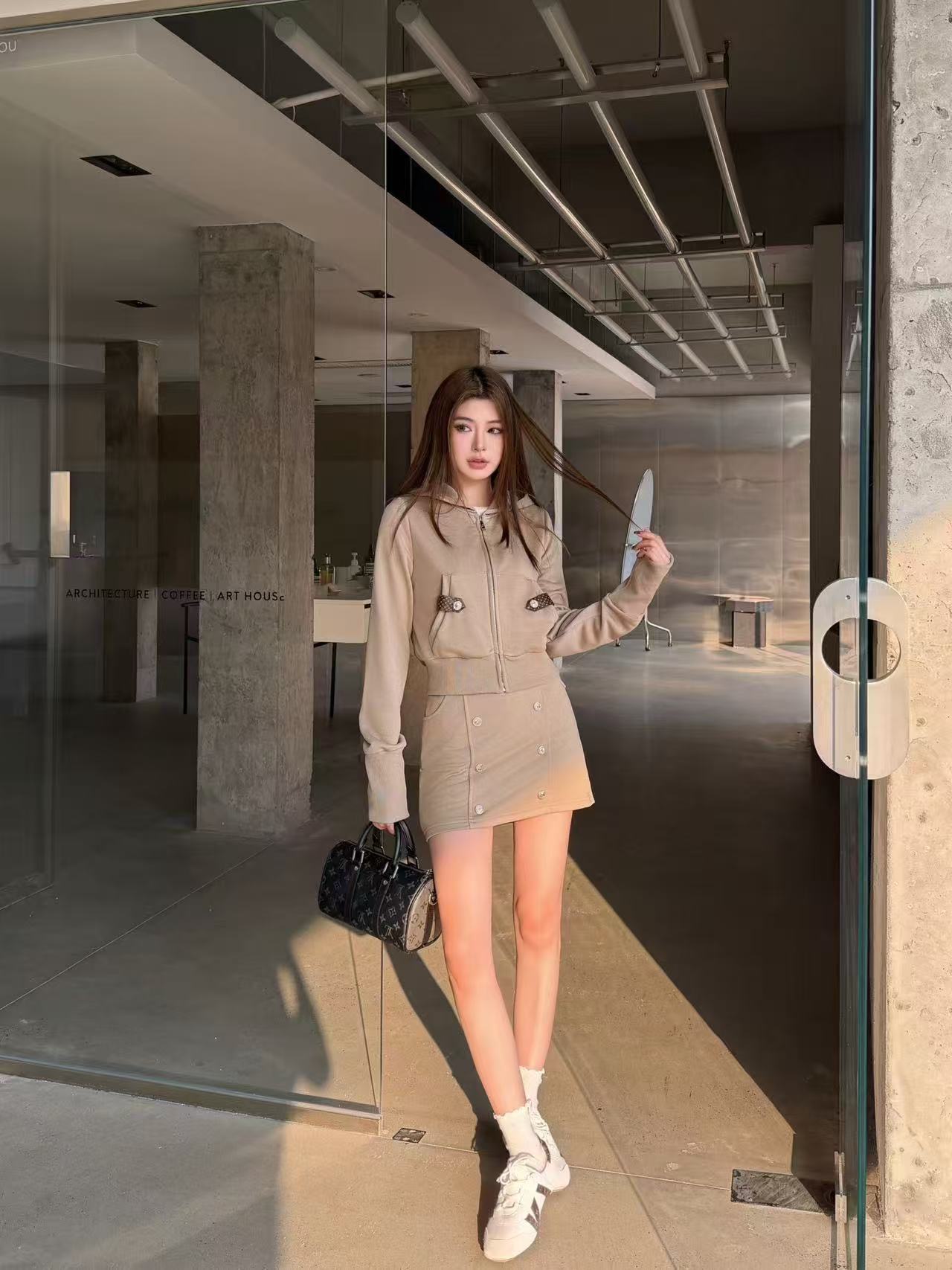 LVフード付きジップアップジャケット+スカートのツーピースセット【50％割引+送料無料】