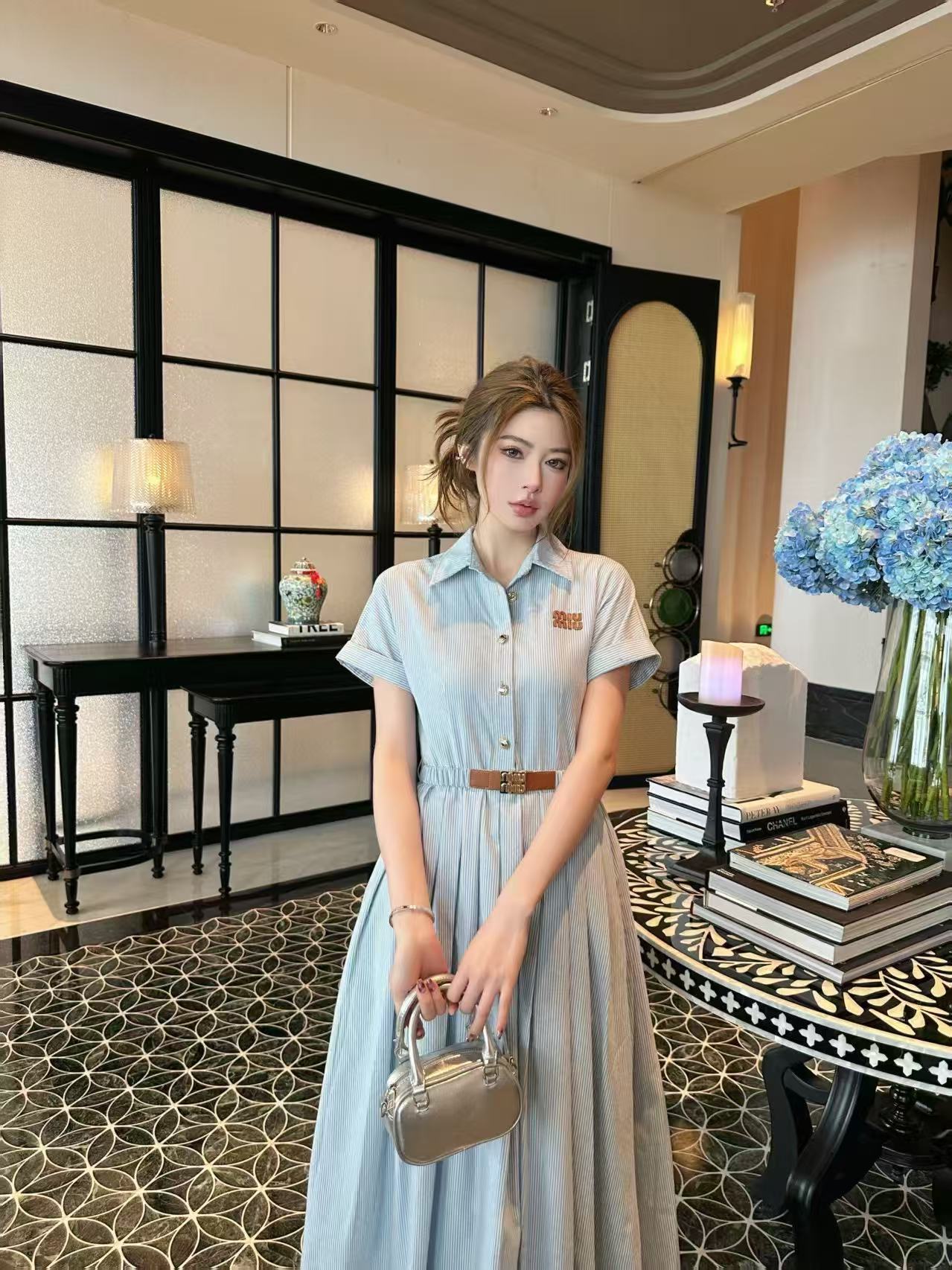 M1UM1U 高品質縦縞レタードレス【50％割引+送料無料】