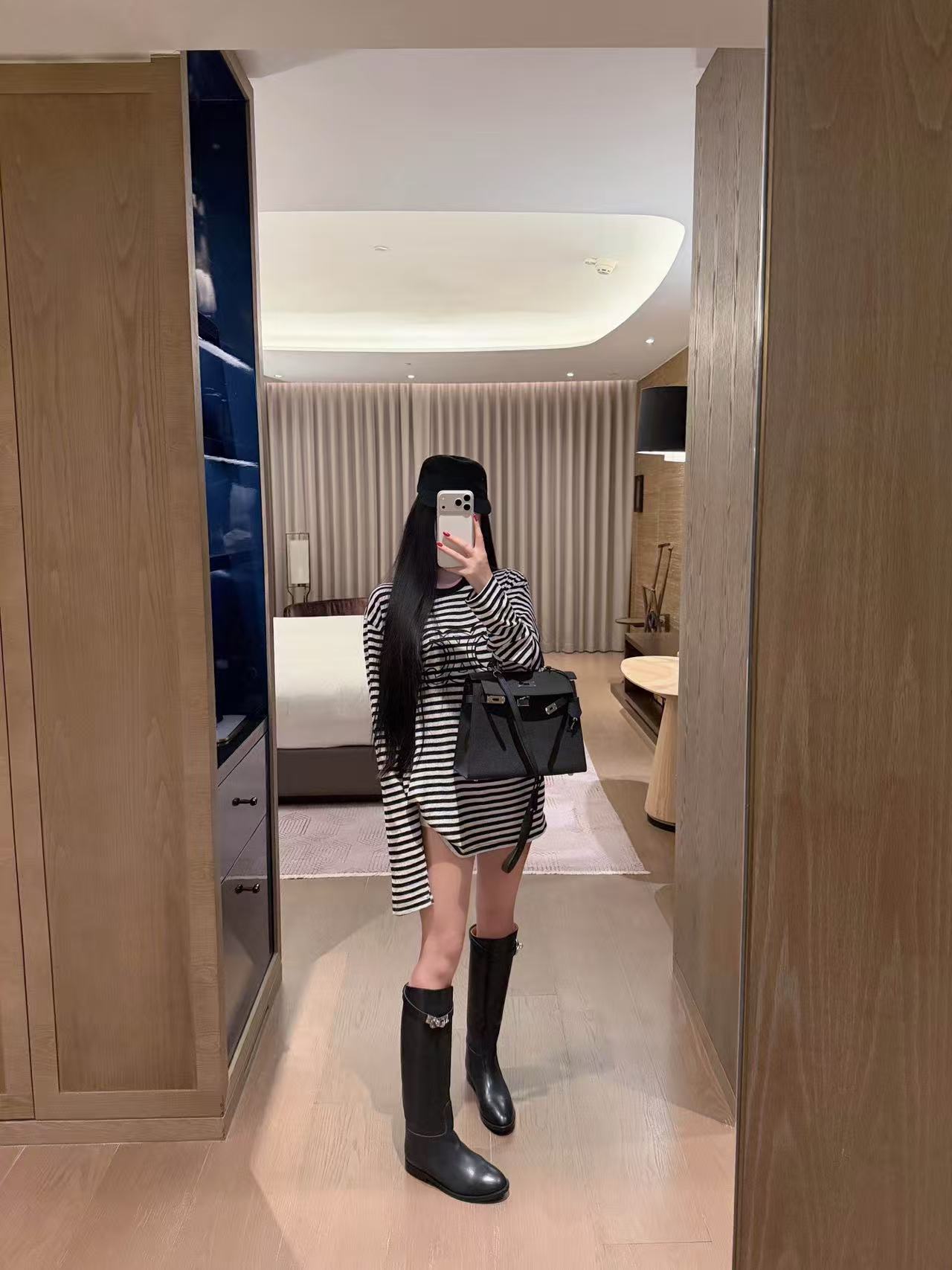 CEL1NE 凱旋門 ストライプ Tシャツ【50％割引+送料無料】