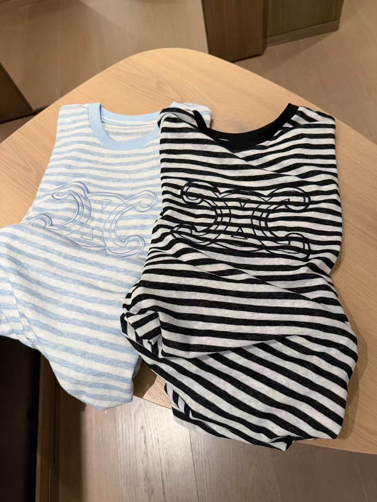 CEL1NE 凱旋門 ストライプ Tシャツ【50％割引+送料無料】