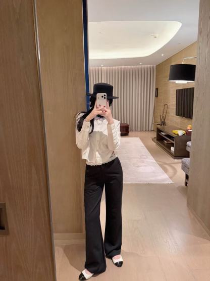 M1UM1U シャツ+フレアカジュアルパンツ ツーピースセット【50％割引+送料無料】