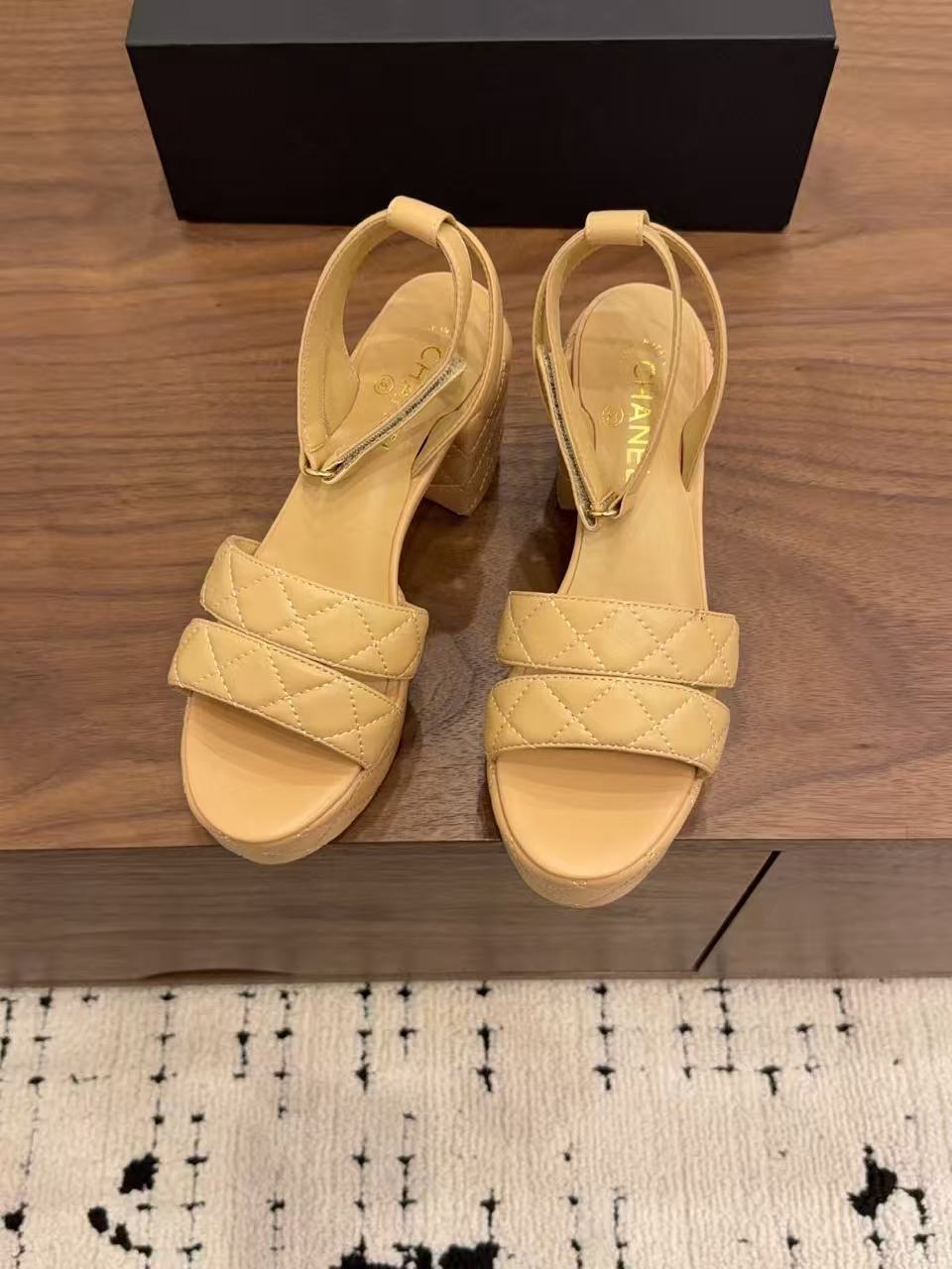 CHANE1 高級ラムスキンシンプルハイヒールサンダル【50％割引+送料無料】