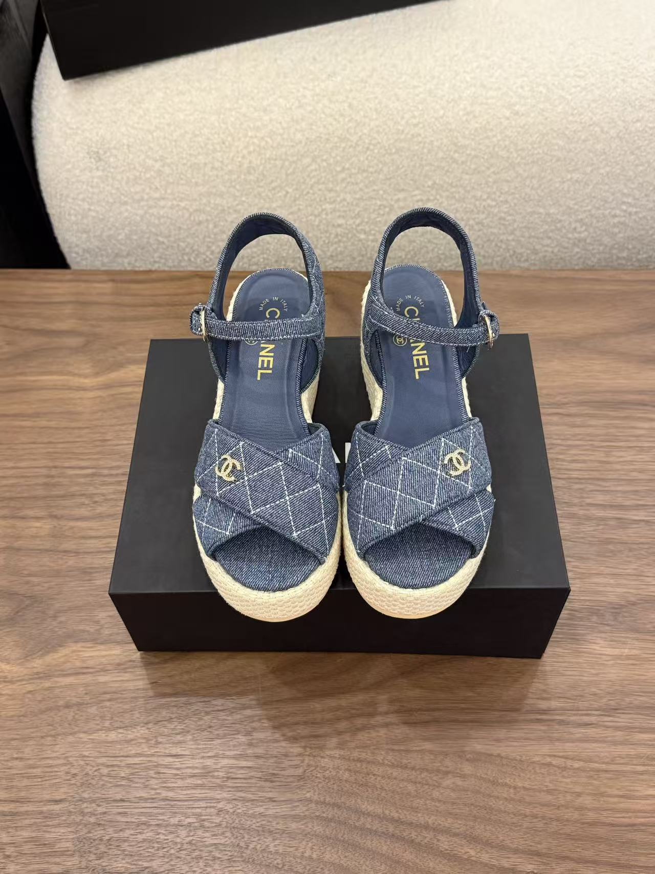 CHANE1 高品質ダブルCチェック柄デニムプラットフォームサンダル【50％割引+送料無料】