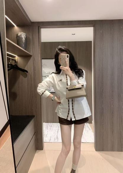 BUR8ERRY チェック柄フリルシャツ【50％割引+送料無料】