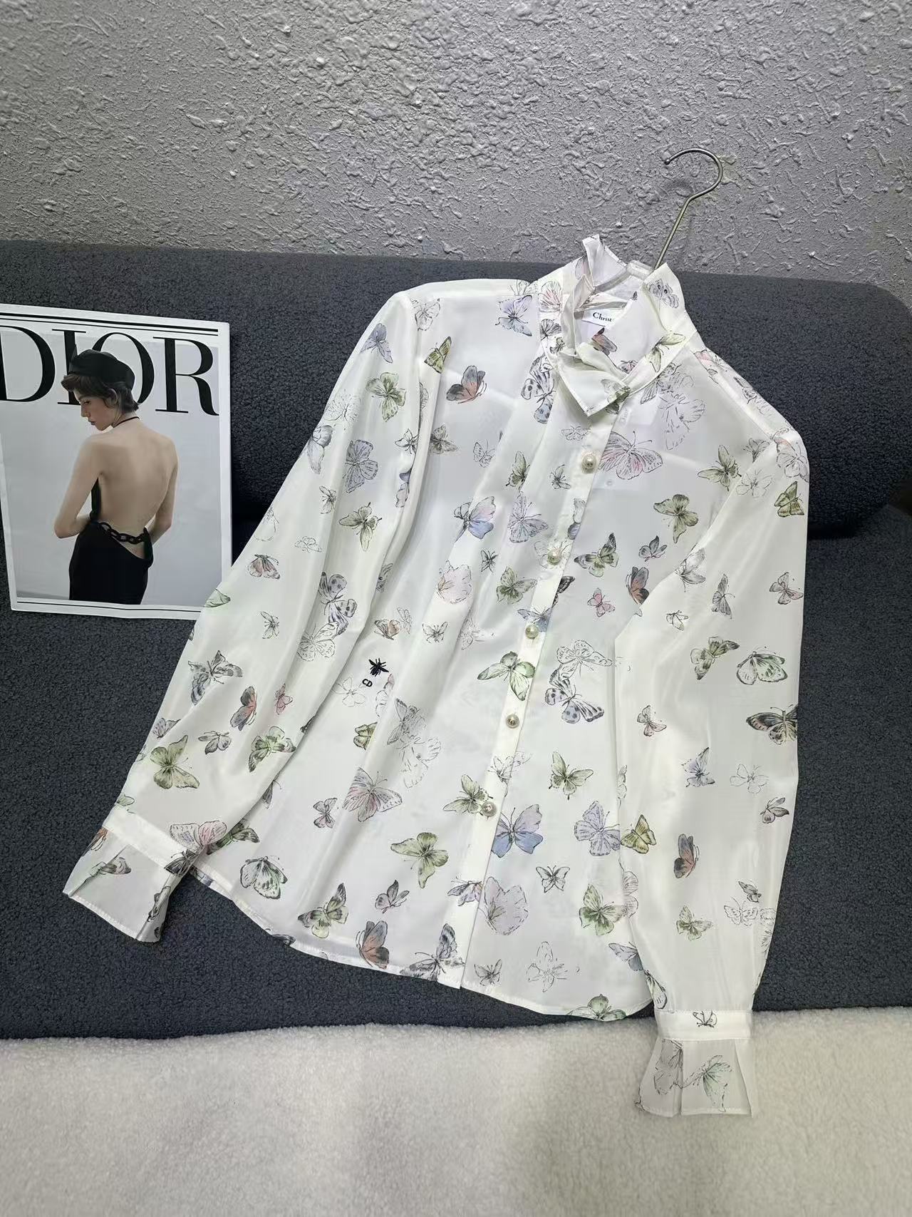 DIORの高品質プリントバタフライシャツ【50％割引+送料無料】