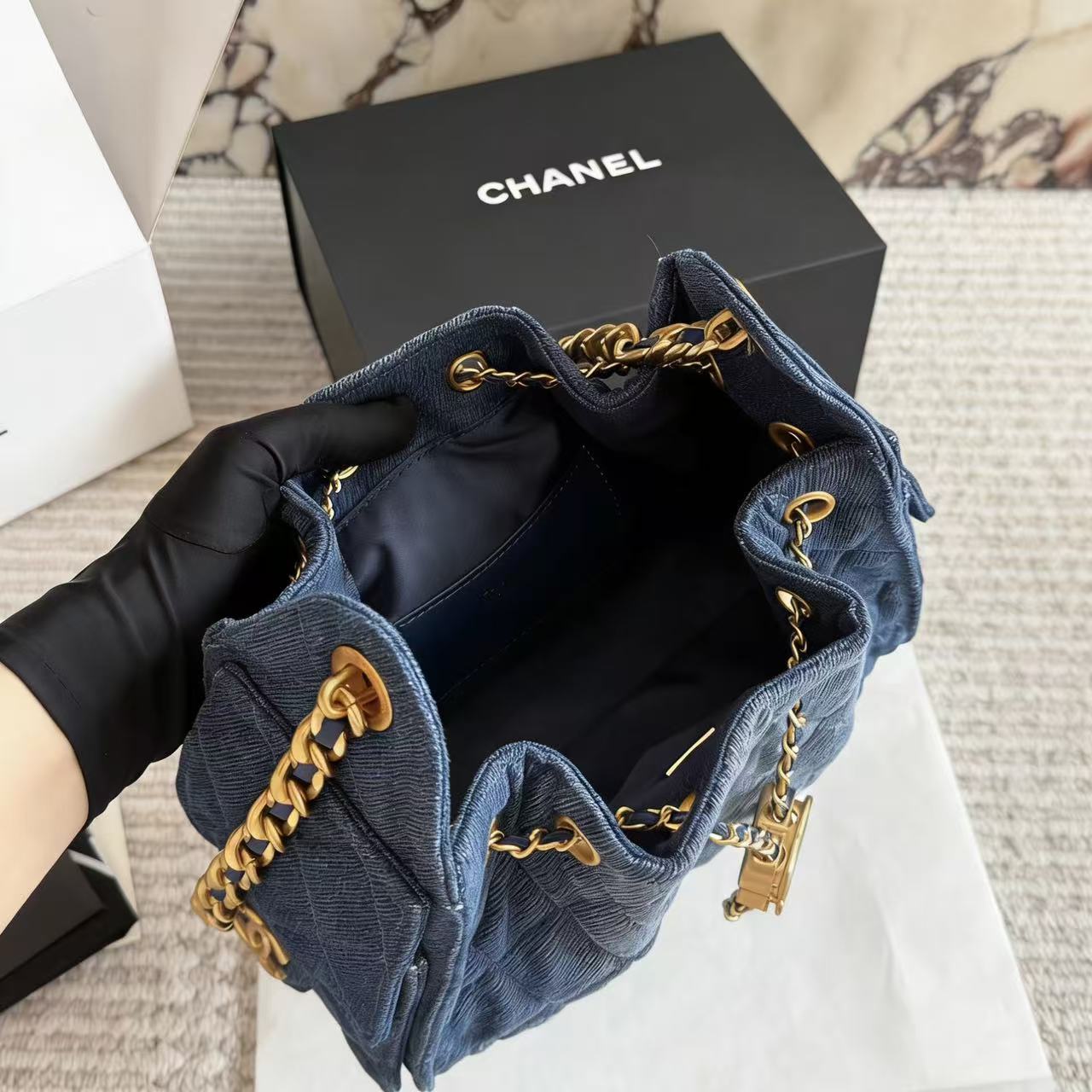 CHANE1 デニムチェーンショルダーバッグ【50％割引+送料無料】