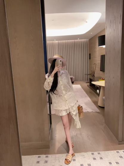 CEL1NE メタルボタン レースブラウス【50％割引+送料無料】