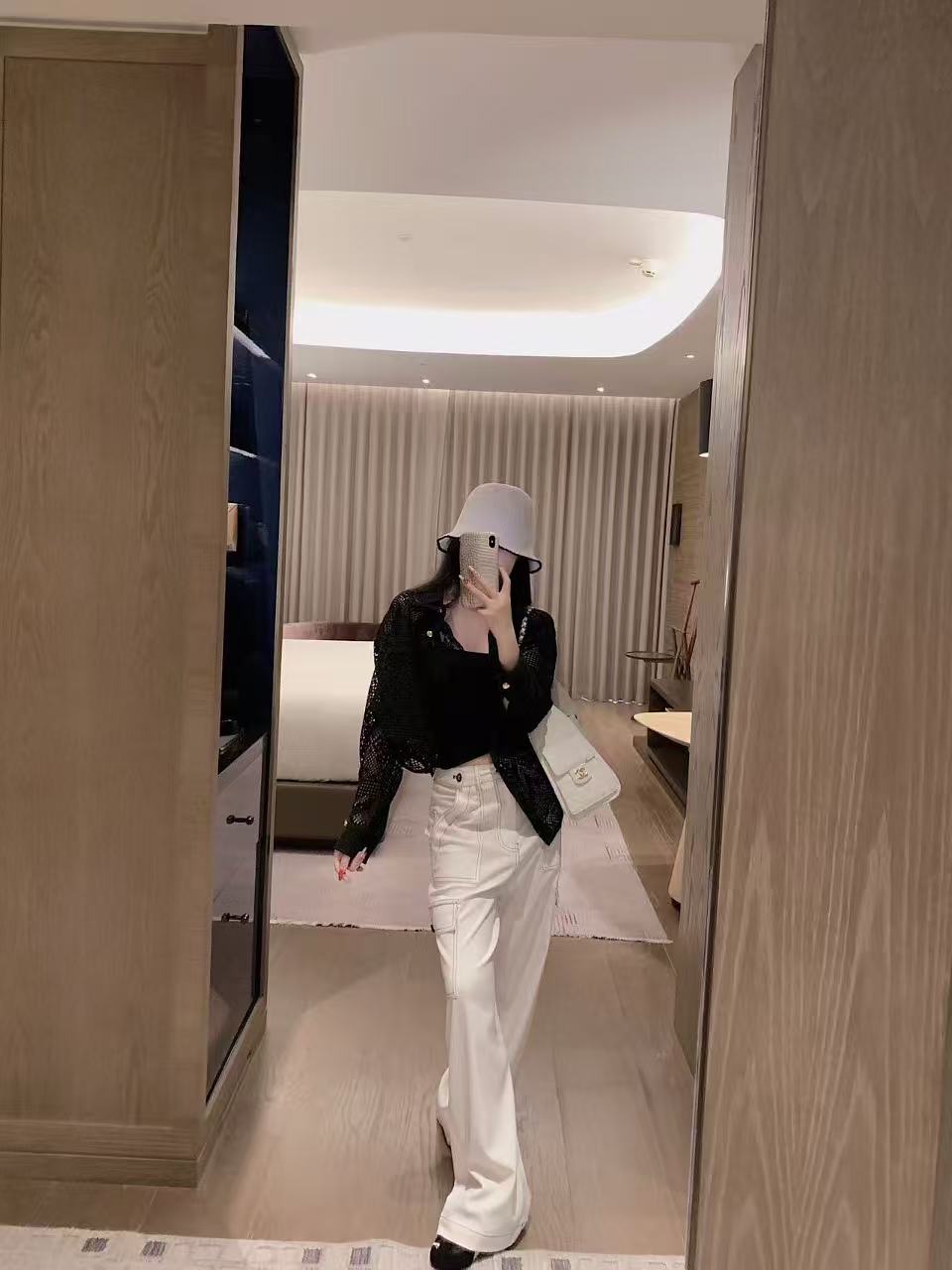 CEL1NE メタルボタン レースブラウス【50％割引+送料無料】