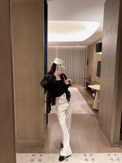 CEL1NE メタルボタン レースブラウス【50％割引+送料無料】