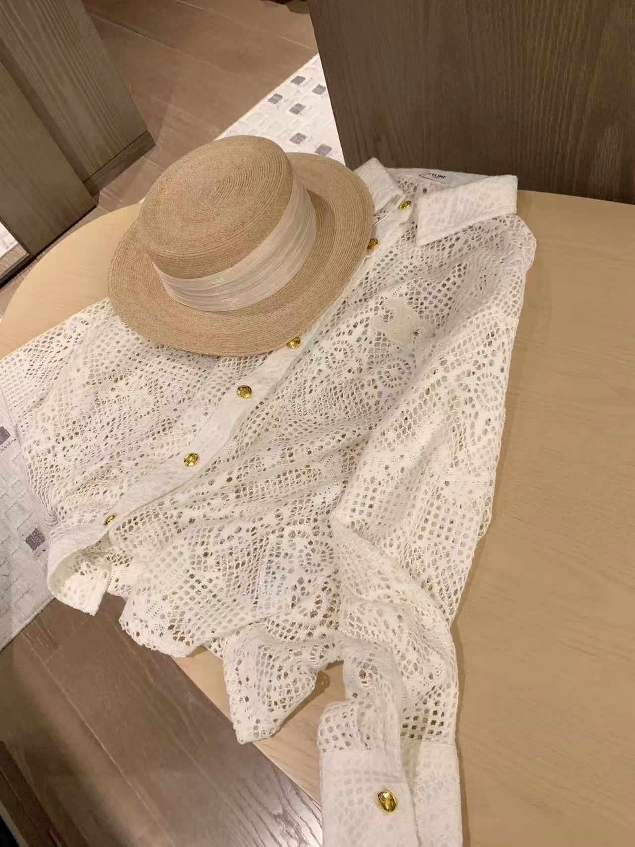 CEL1NE メタルボタン レースブラウス【50％割引+送料無料】