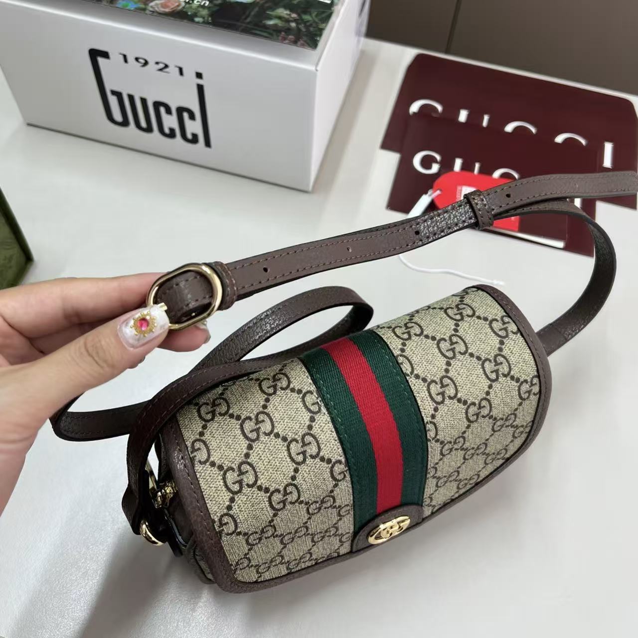 GUCC1 ジャカード ショルダーバッグ【50％割引+送料無料】