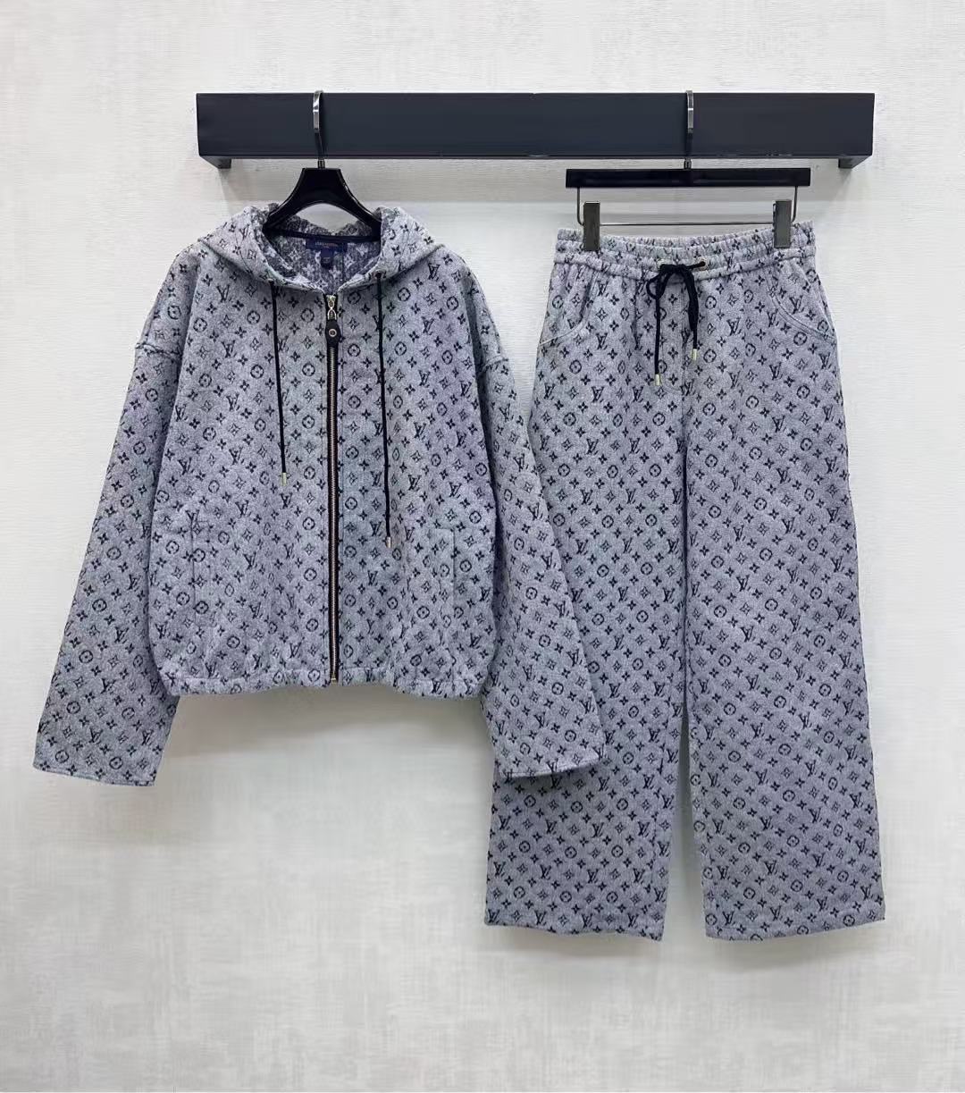 LVジャカードジャケットとパンツのツーピースセット【50％割引+送料無料】