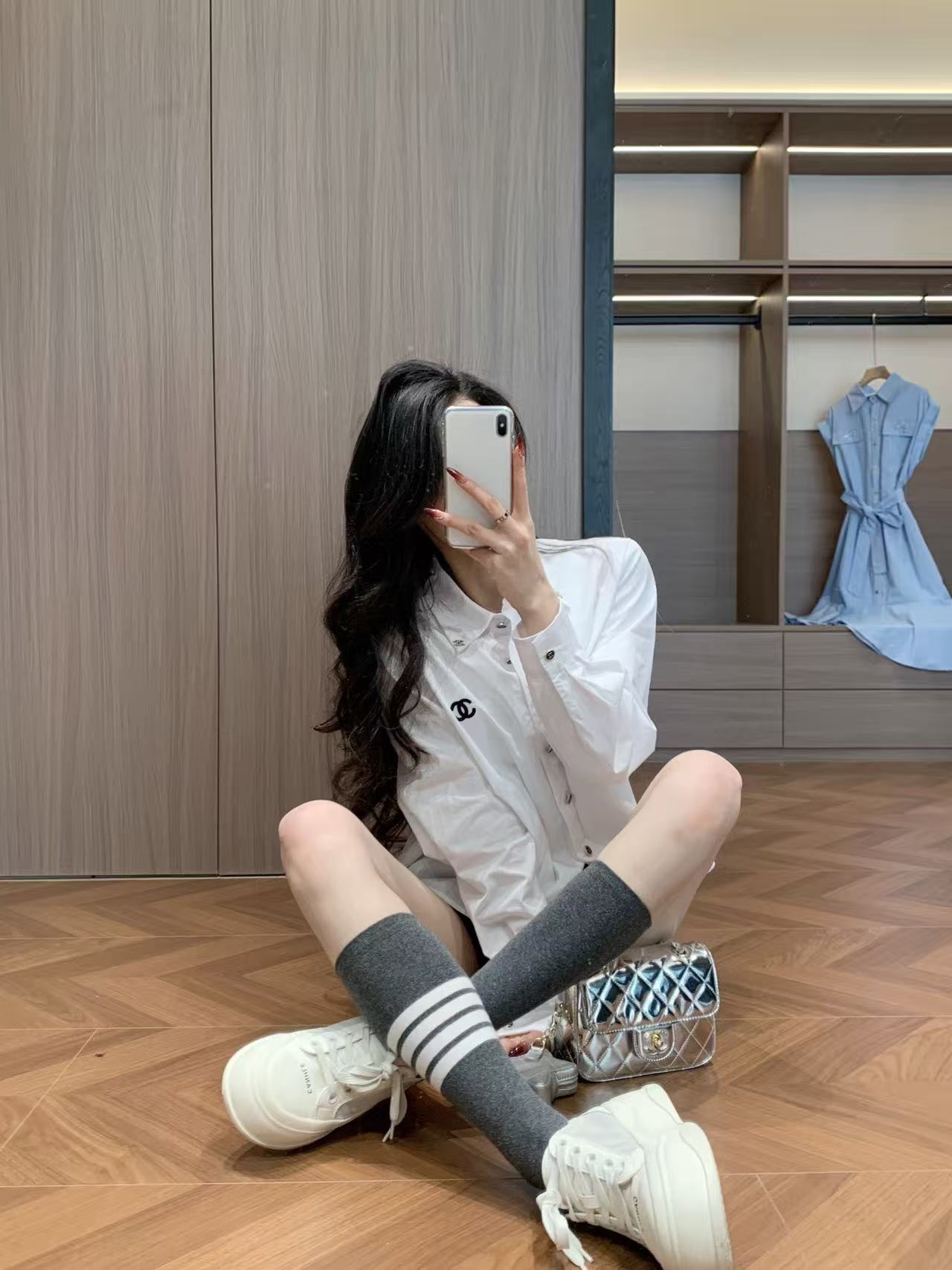 CHANE1 ミニマリスト ダブルC ロゴ シャツ【50％割引+送料無料】