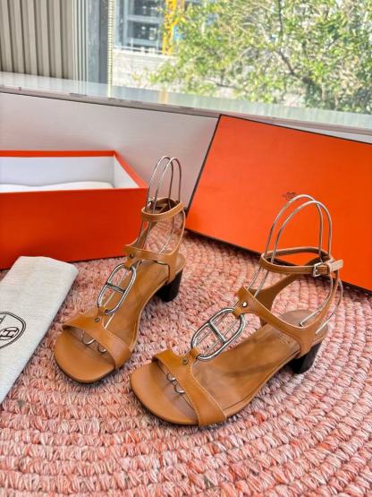 HERME5高品質kellyチャンキーヒールサンダル【50％割引+送料無料】