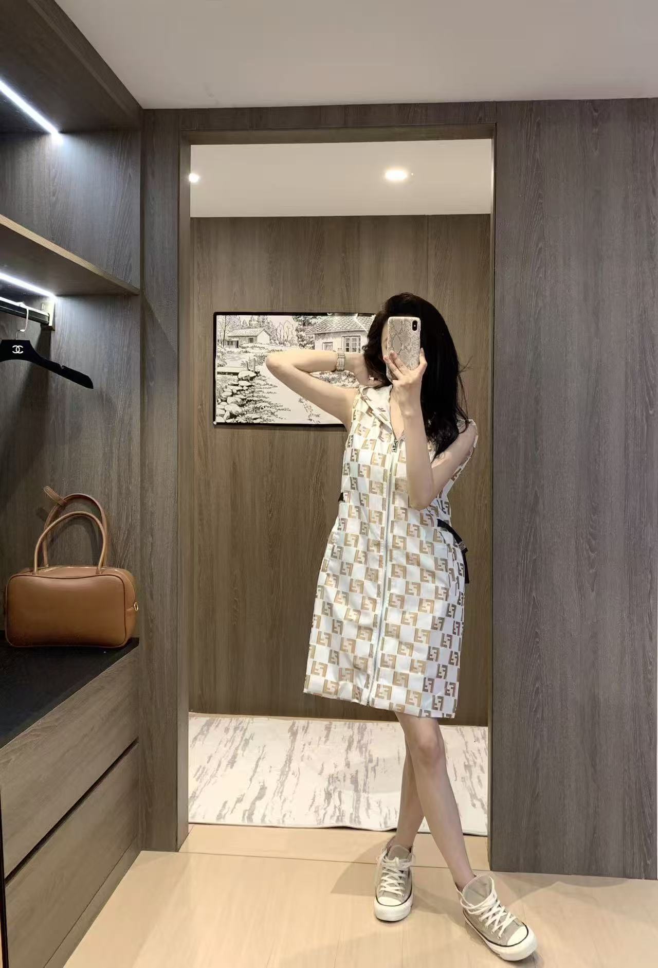 FENDIフード付きノースリーブドレス【50％割引+送料無料】