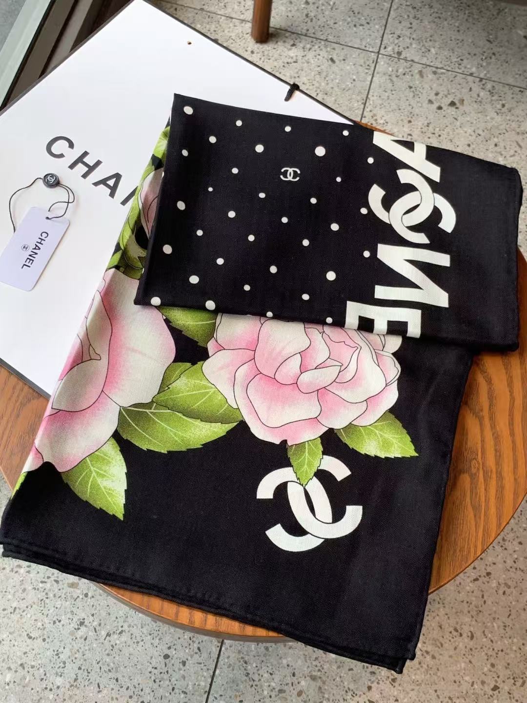 CHANE1 高品質プリントシルクスカーフ【50％割引+送料無料】