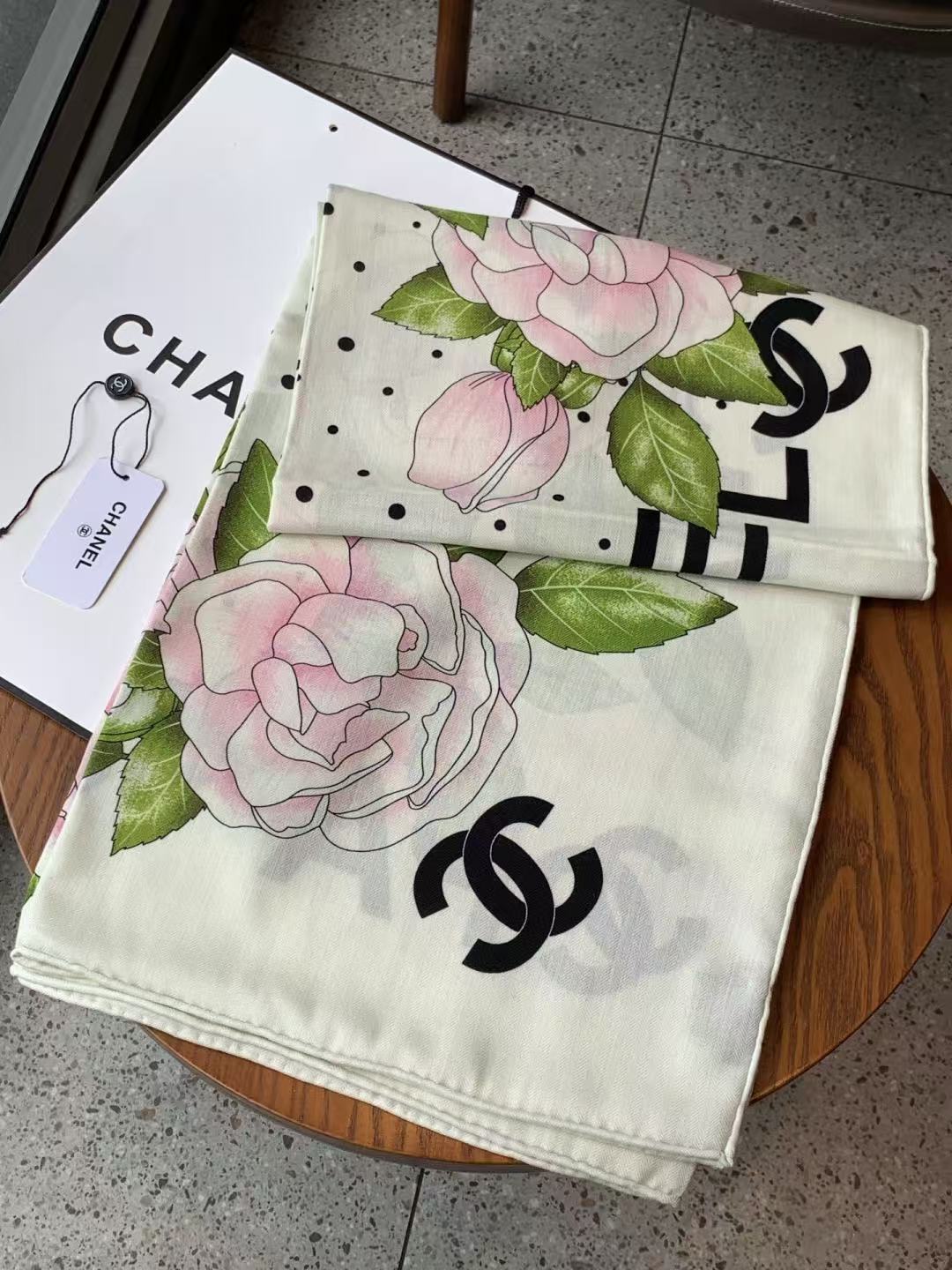 CHANE1 高品質プリントシルクスカーフ【50％割引+送料無料】