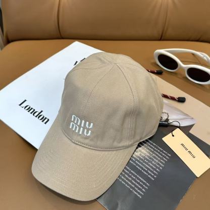 M1UM1U 刺繍レターTシャツ【50％割引+送料無料】