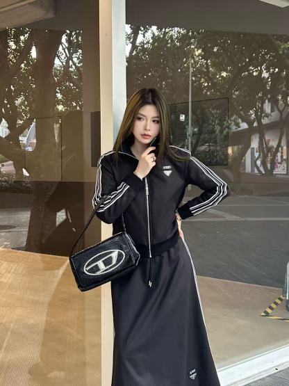 PR4DA トライアングルロゴ ジッパージャケット+スカート ツーピースセット【50％割引+送料無料】