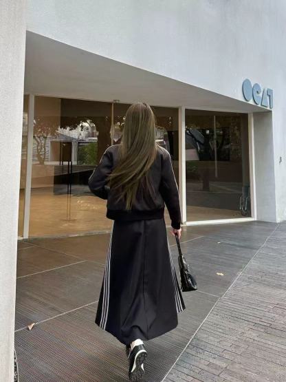 PR4DA トライアングルロゴ ジッパージャケット+スカート ツーピースセット【50％割引+送料無料】