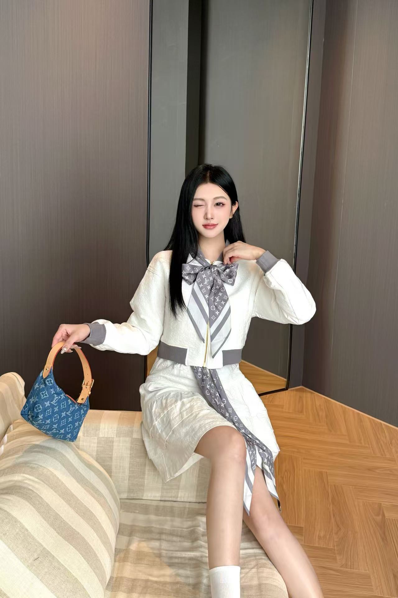 LVプリントコート+スカートのツーピースセット【50％割引+送料無料】