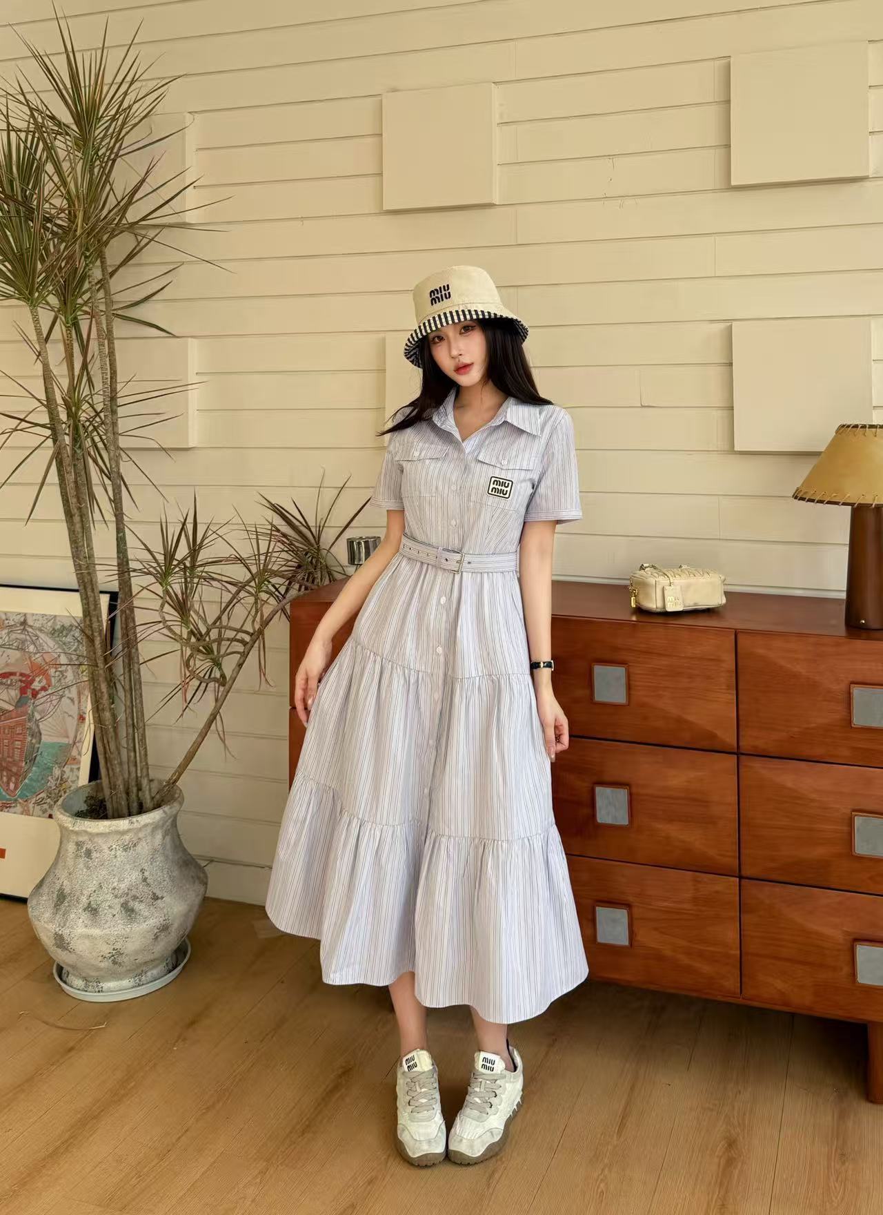 M1UM1U 高品質ストライプドレス【50％割引+送料無料】