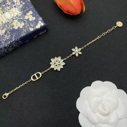 DI0Rダイヤモンドフラワーブレスレット【50％割引+送料無料】