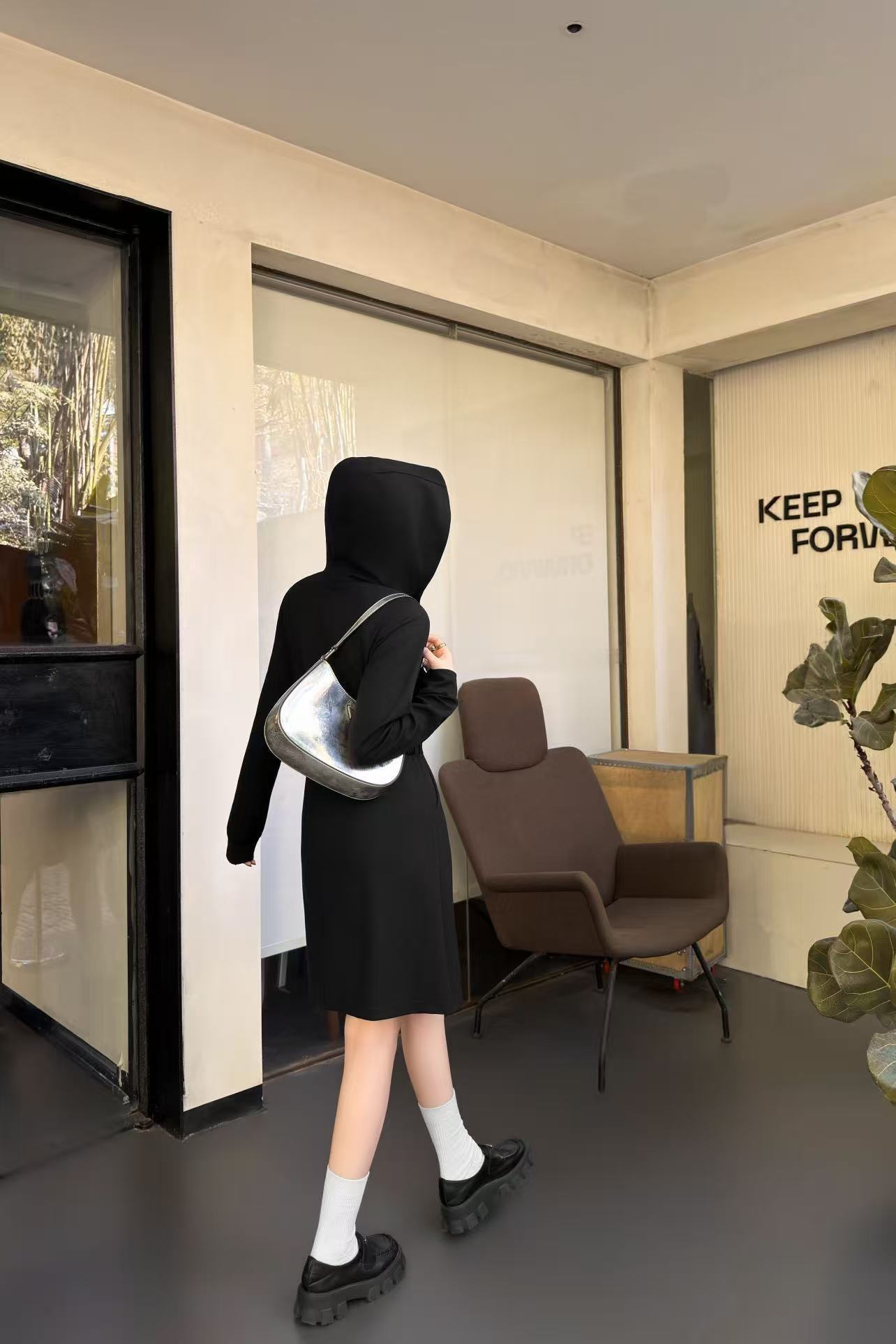 PR4DA 高品質トライアングルロゴフード付きドレス【50％割引+送料無料】