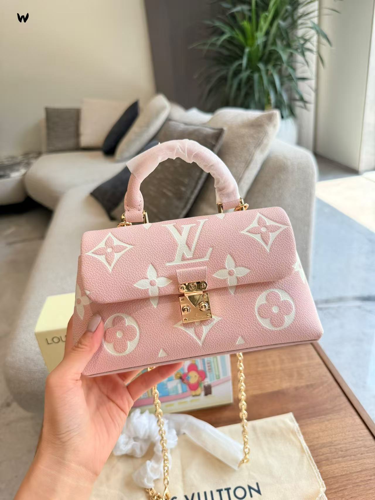 LVチェーンハンドバッグ【50％割引+送料無料】