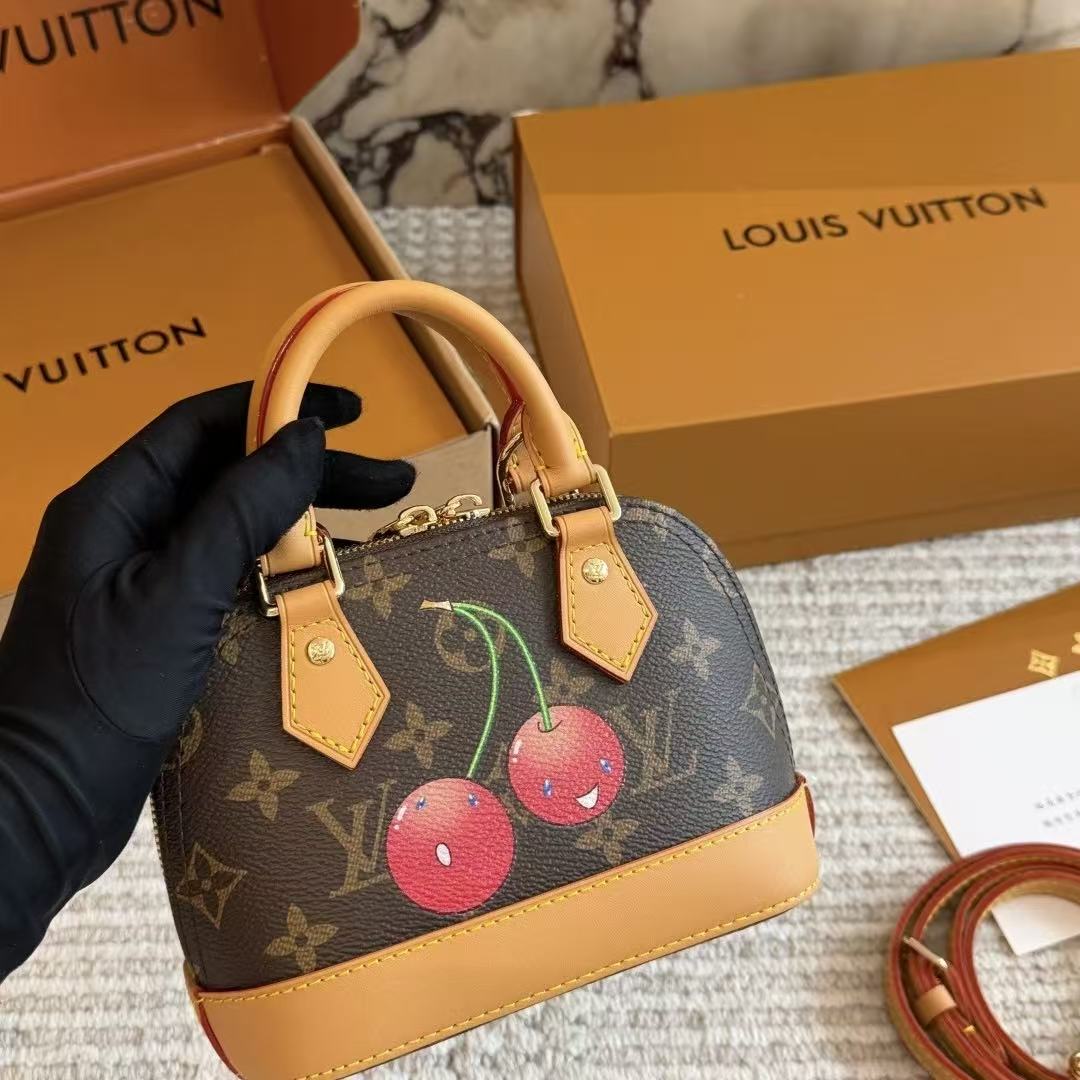 LVチェリーハンドバッグ【50％割引+送料無料】