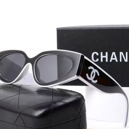 CHANE1 ダブルC ブラック＆ホワイト グラス【50％割引+送料無料】