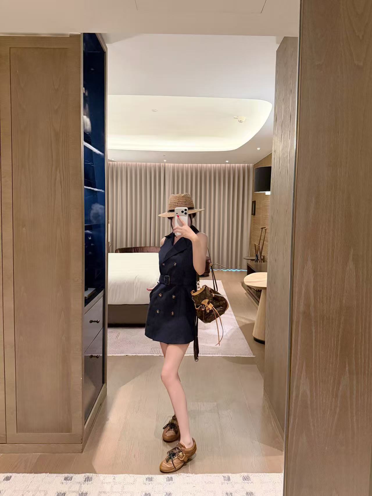 BUR8ERRY ダブルブレスト ノースリーブ ドレス【50％割引+送料無料】