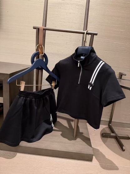 PR4DA トライアングルロゴトップス+スカート 2点セット【50％割引+送料無料】