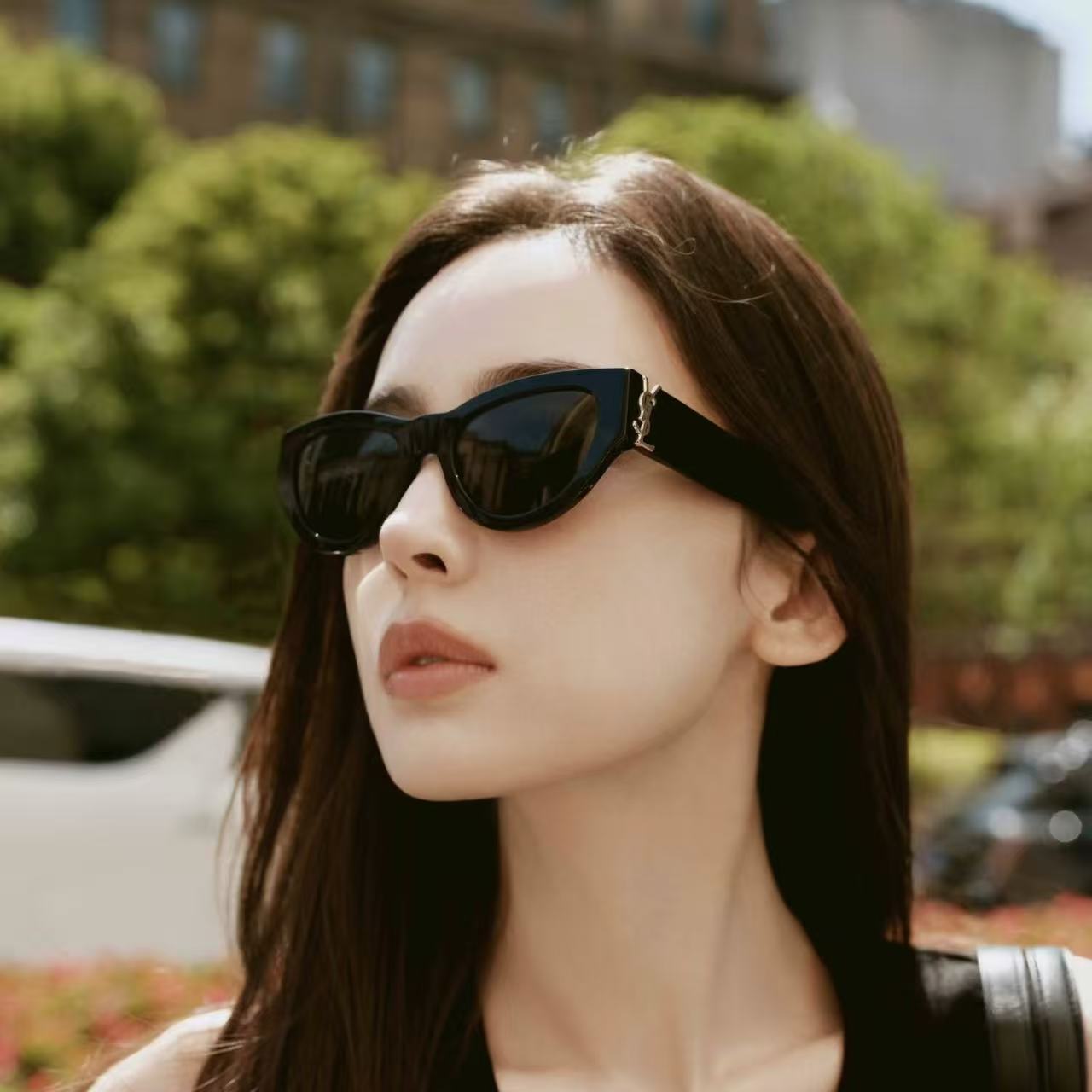 YSLのミニマリストサングラス【50％割引+送料無料】