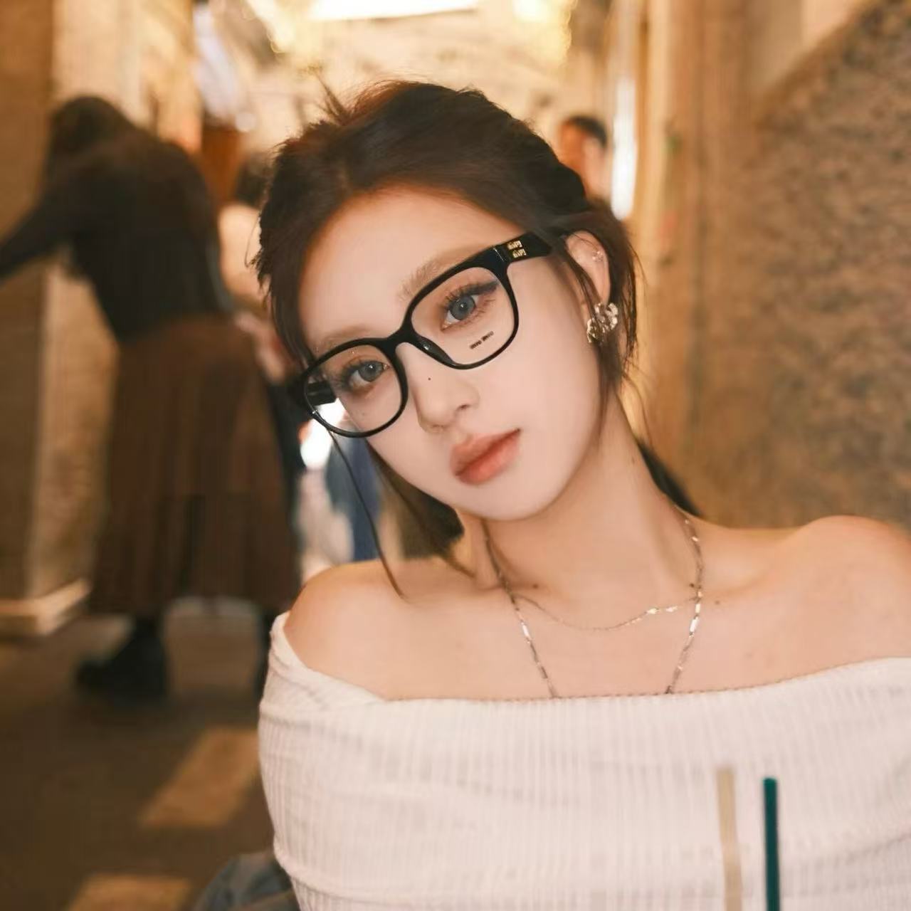 M1UM1U ミニマリスト レター グラス【50％割引+送料無料】