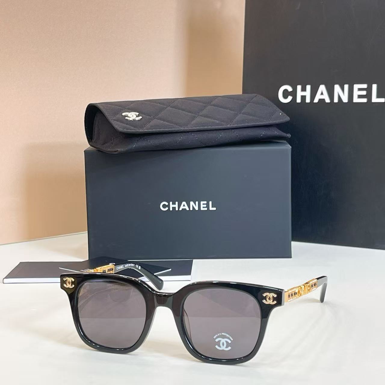 CHANE1 新作ダブルC文字メガネ【50％割引+送料無料】