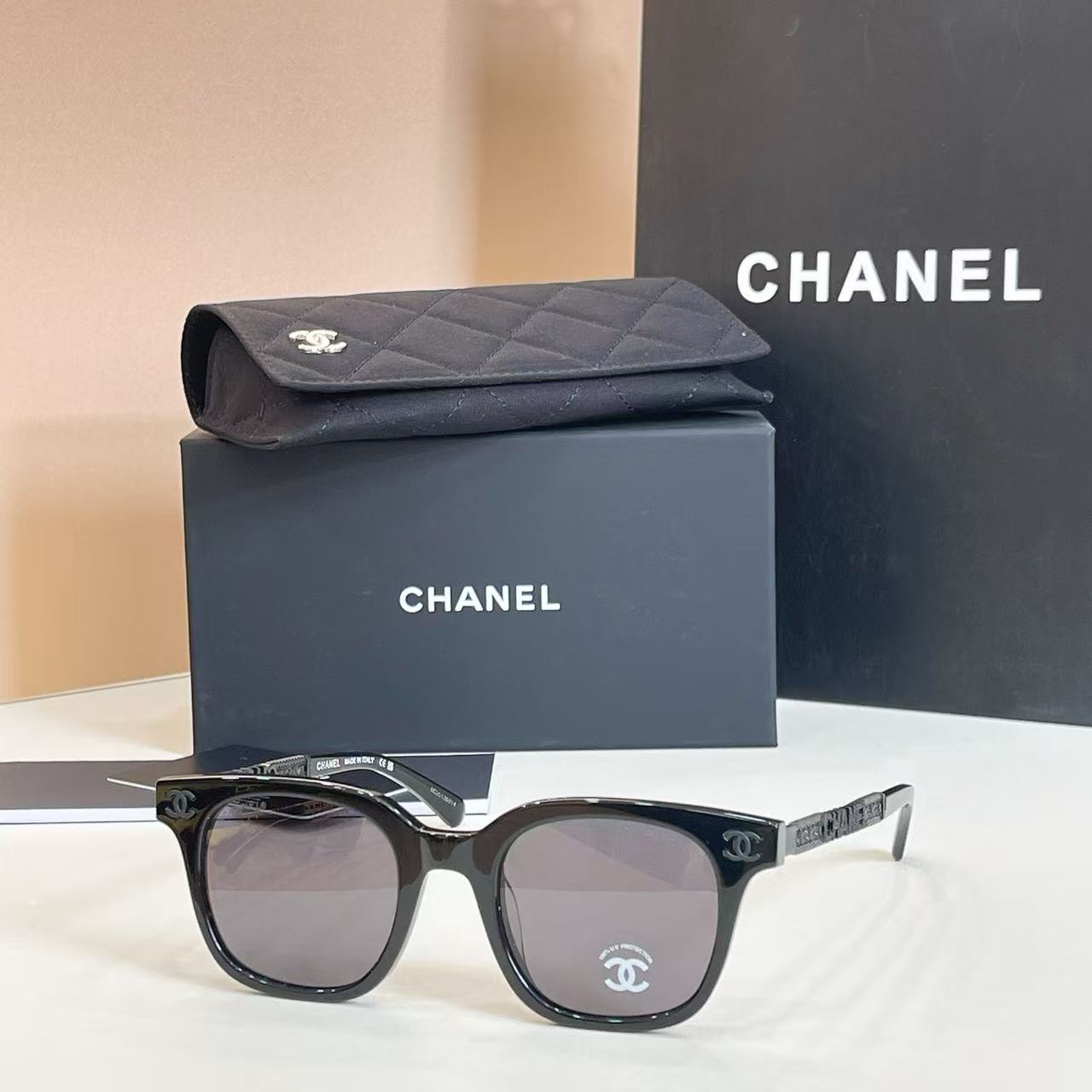 CHANE1 新作ダブルC文字メガネ【50％割引+送料無料】