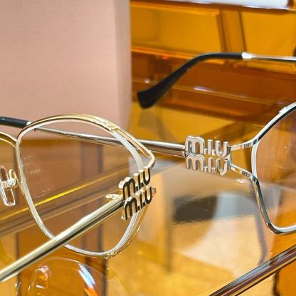 M1UM1U 透明メガネ【50％割引+送料無料】