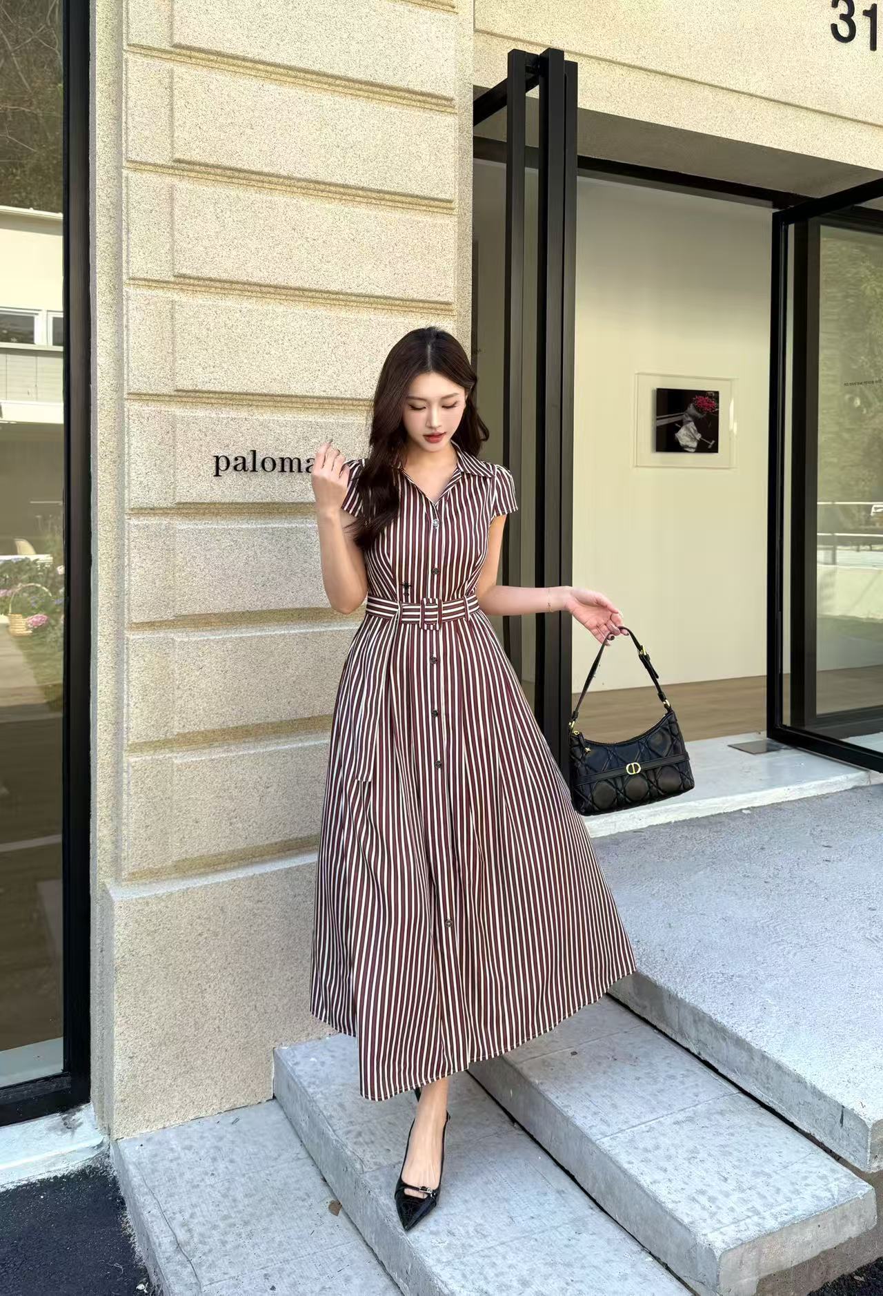 DIOR 高品質ストライプ刺繍ノースリーブドレス【50％割引+送料無料】