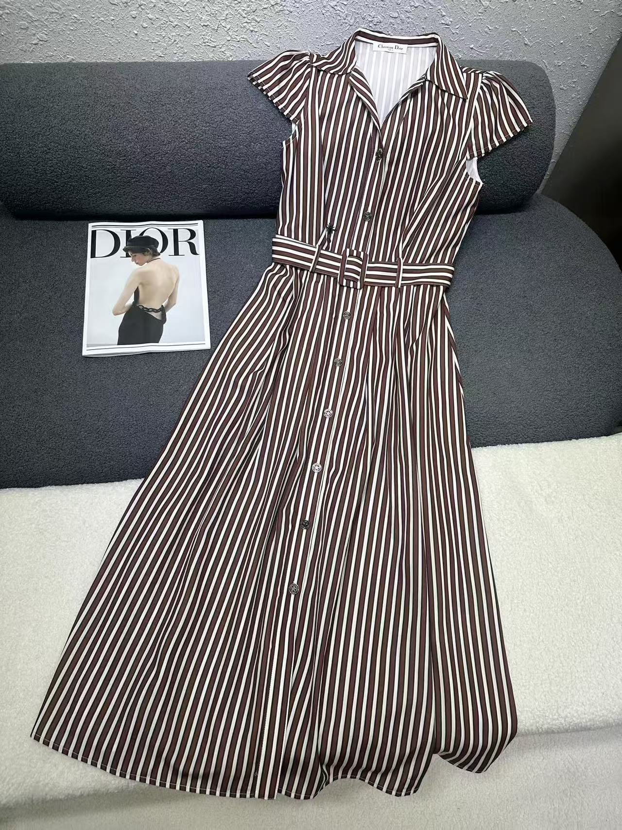 DIOR 高品質ストライプ刺繍ノースリーブドレス【50％割引+送料無料】